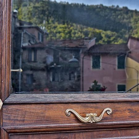 Casa Vacanze Tra I Monti E San Martino Biassa Екстер'єр фото