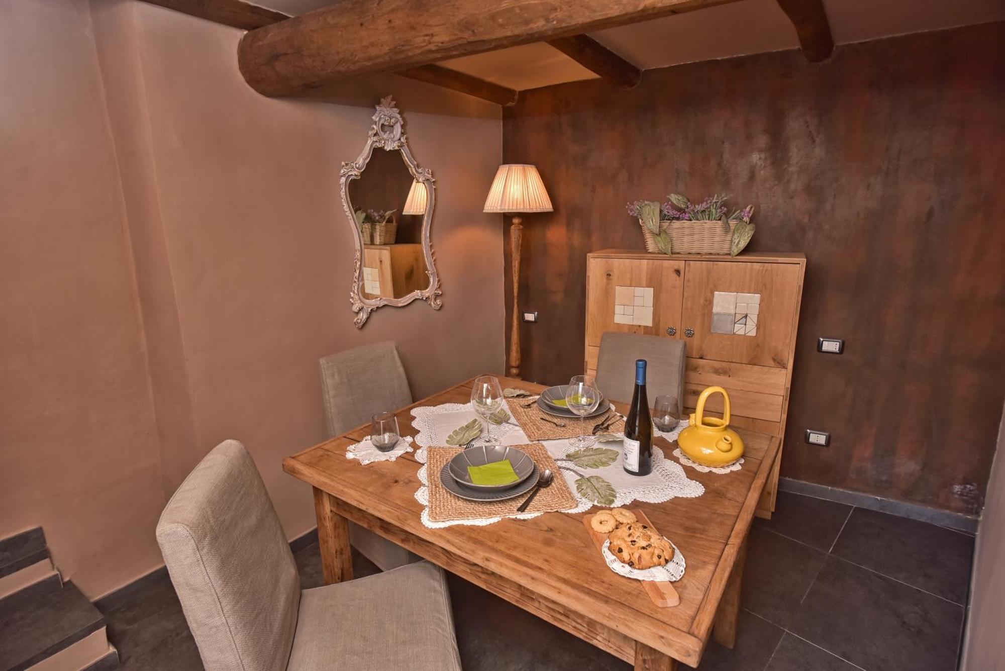 Casa Vacanze Tra I Monti E San Martino Biassa Екстер'єр фото