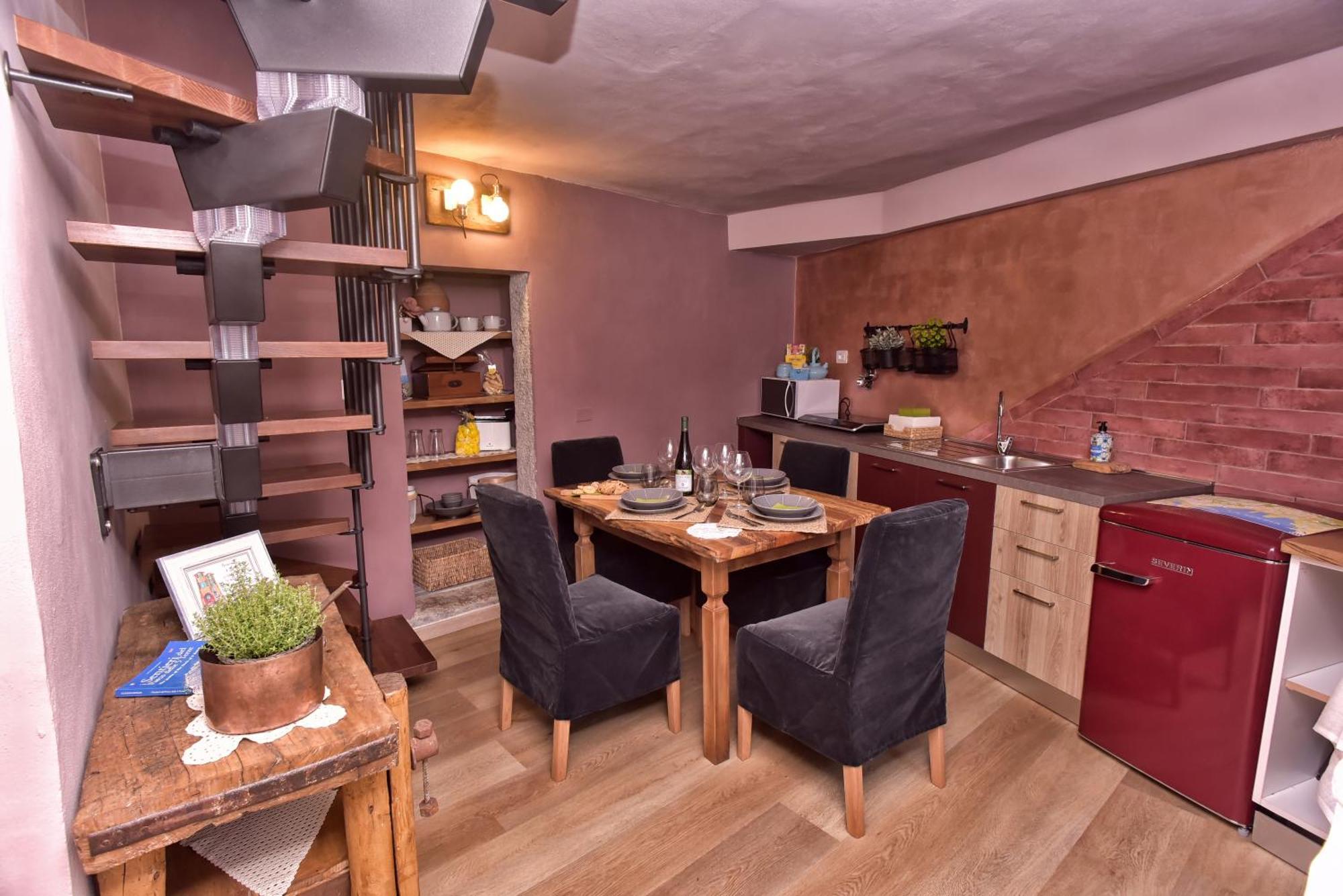 Casa Vacanze Tra I Monti E San Martino Biassa Екстер'єр фото