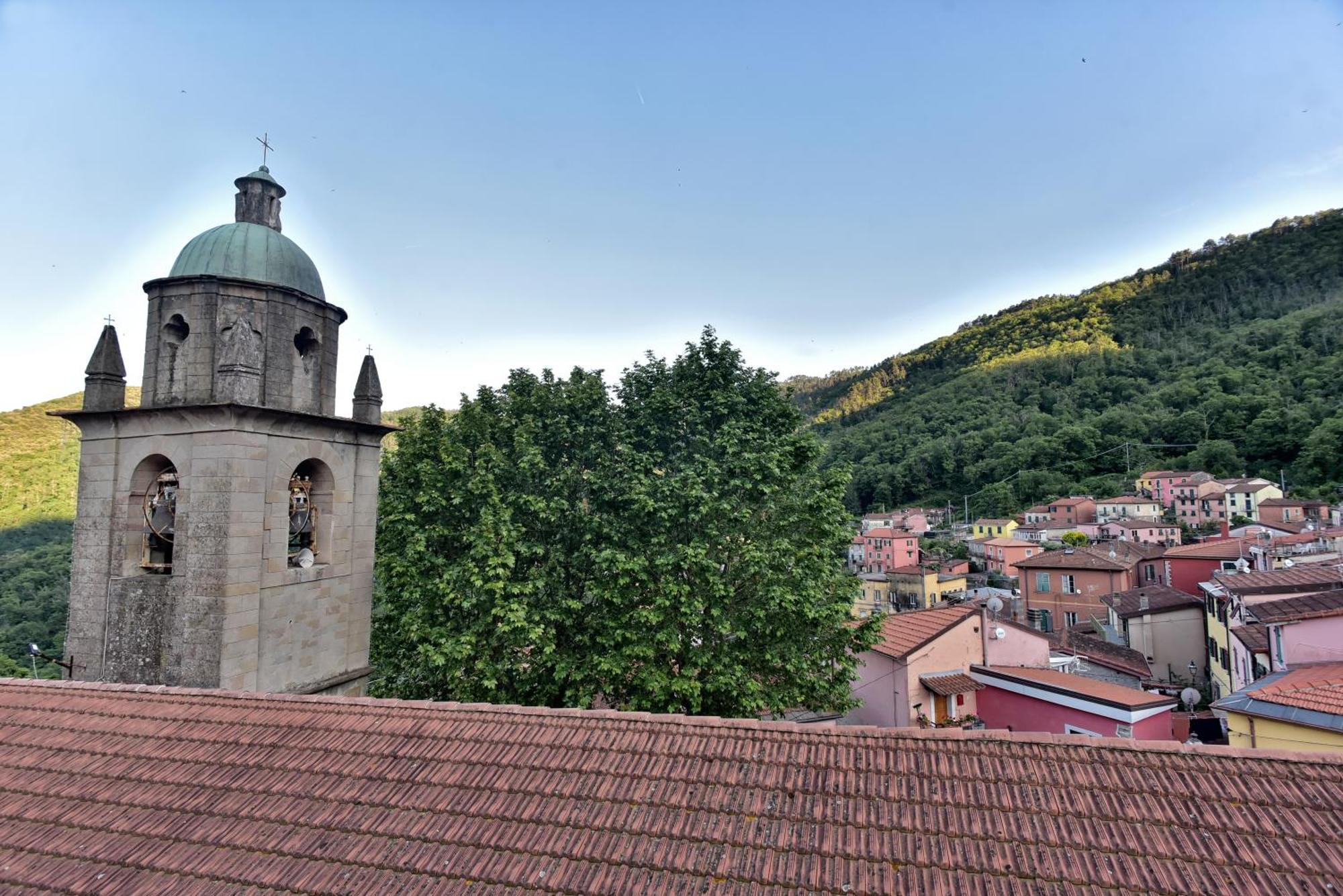 Casa Vacanze Tra I Monti E San Martino Biassa Екстер'єр фото